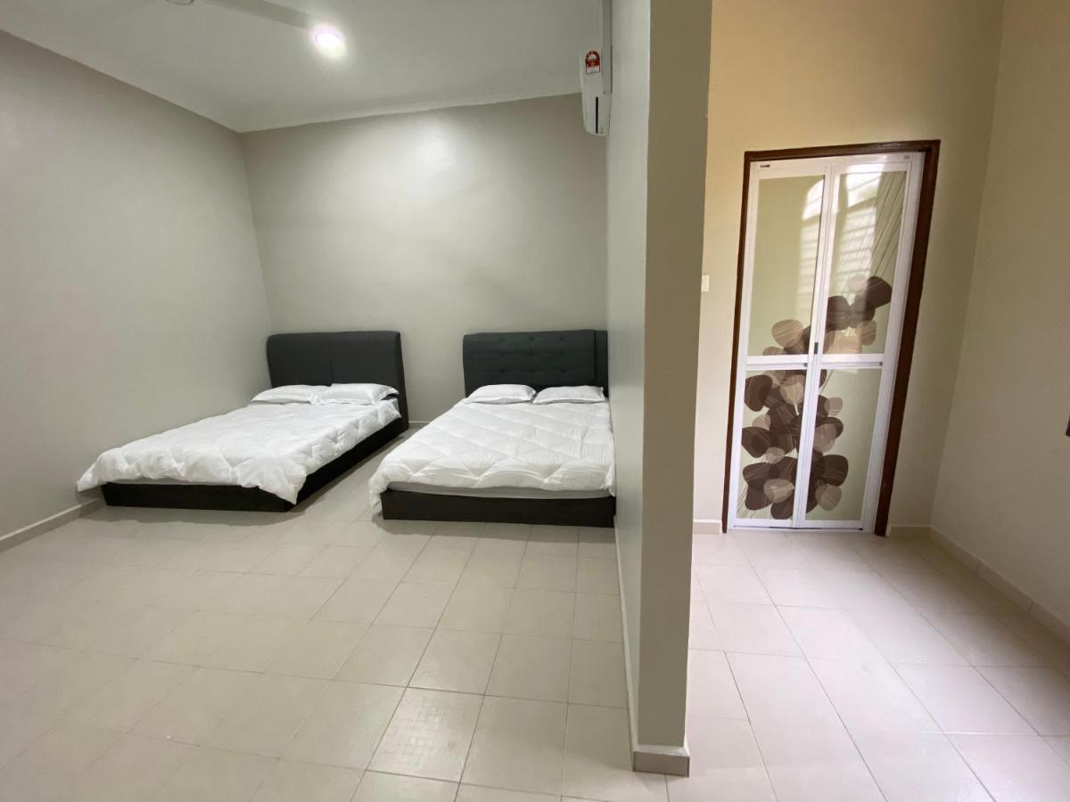 Sasuka Guesthouse Marang Exterior foto